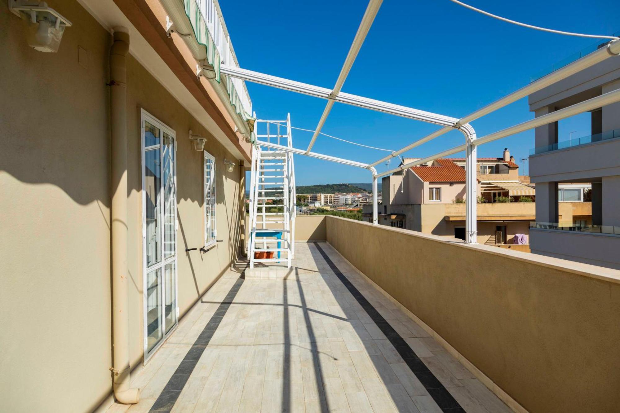 Lovealghero Stanze In Attico Vista Mare Exterior photo